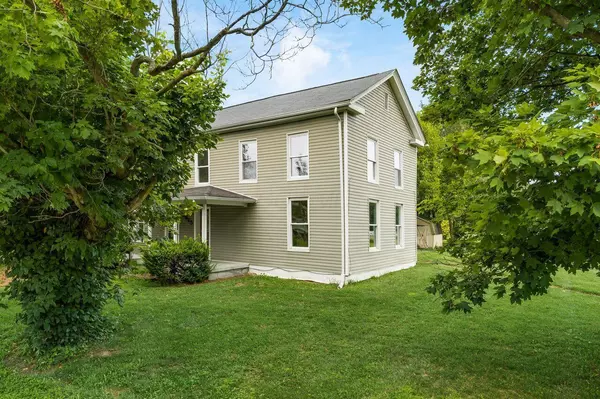 8685 Lancaster Thornville Road, Pleasantville, OH 43148