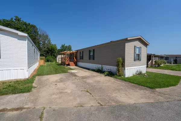 Grove City, OH 43123,6106 London Groveport Road #J-38