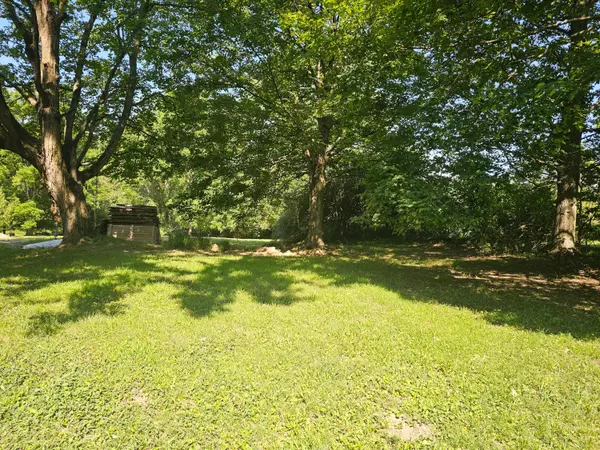 Croton, OH 43013,131 N Main Street