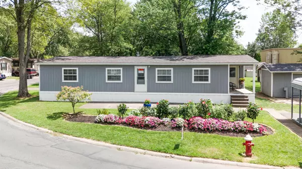 210 Estates Lane, Reynoldsburg, OH 43068