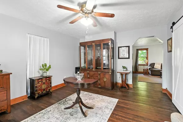 Gambier, OH 43022,8693 Grove Church Road