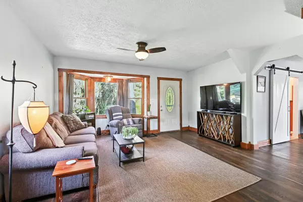 Gambier, OH 43022,8693 Grove Church Road