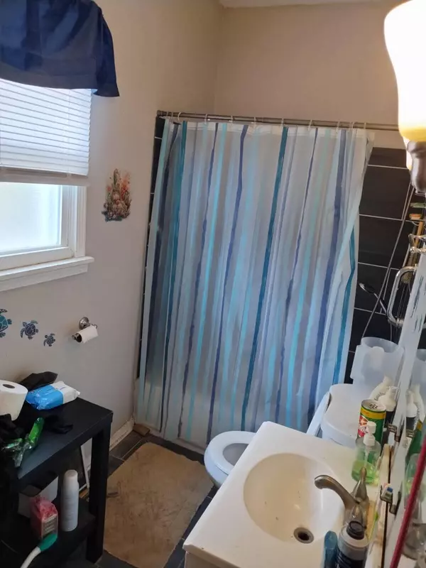 Columbus, OH 43202,2537 Medary Avenue