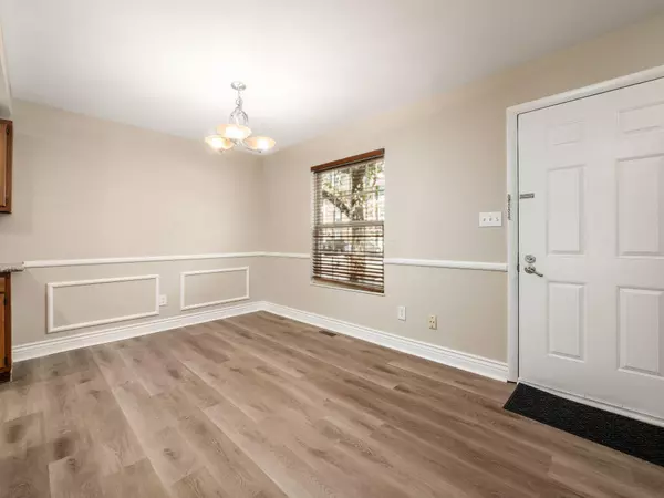 Columbus, OH 43221,2557 Olde Hill Court