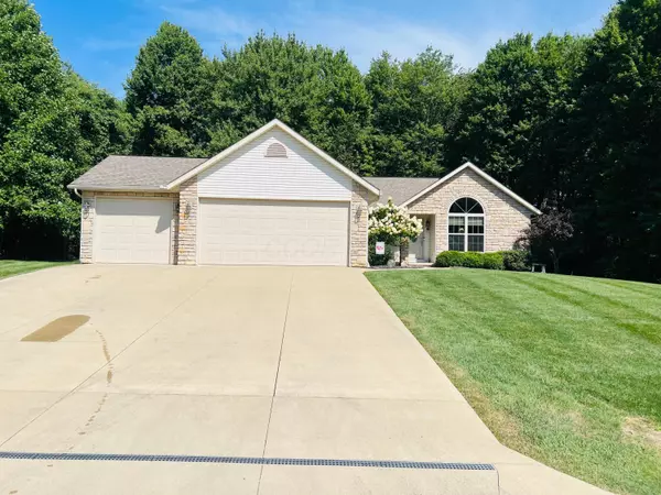 710 Hollybrook Drive, Howard, OH 43028
