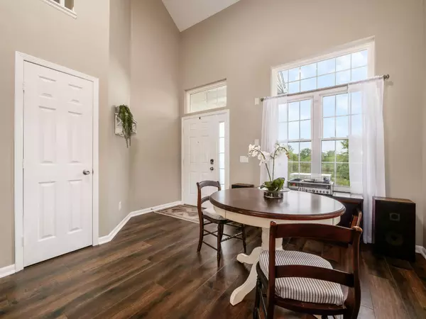 New Albany, OH 43054,5834 Aristides Way #10