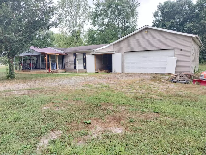 11593 Highland Hills Drive, Hillsboro, OH 45133