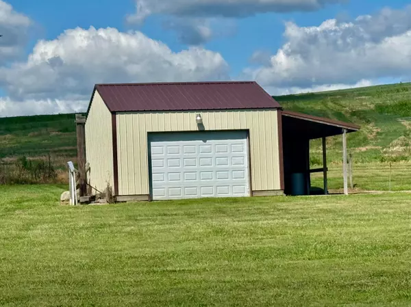 Thornville, OH 43076,9565 Township Road 37