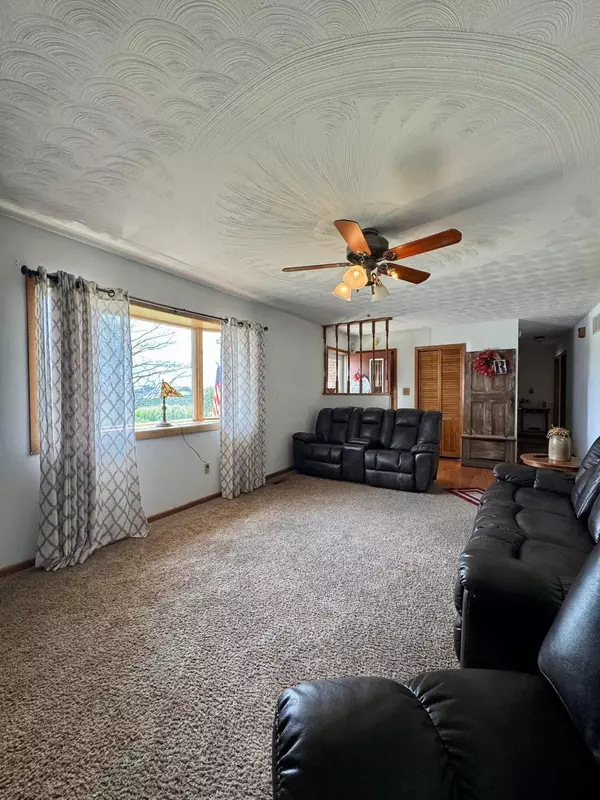 Thornville, OH 43076,9565 Township Road 37