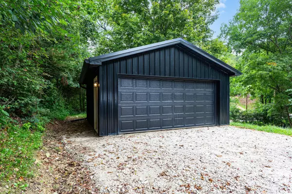 Bremen, OH 43107,10947 Graffis Road