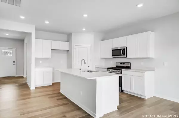 Bellefontaine, OH 43311,961 Sherwood Loop