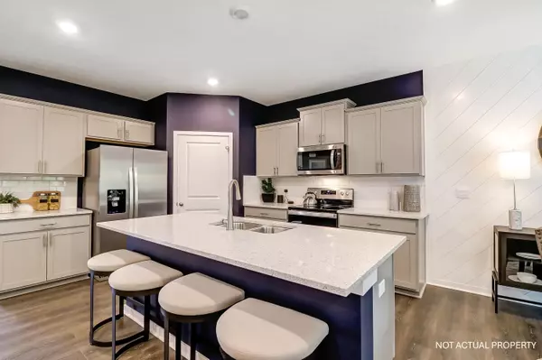 Bellefontaine, OH 43311,961 Sherwood Loop