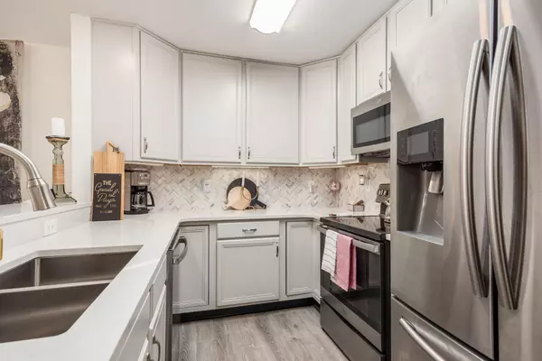 Canal Winchester, OH 43110,6984 Greensview Village Drive