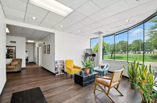 733 Lakeview Plaza Boulevard #F, Worthington, OH 43085