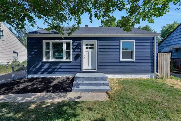 1064 Urana Avenue, Columbus, OH 43224