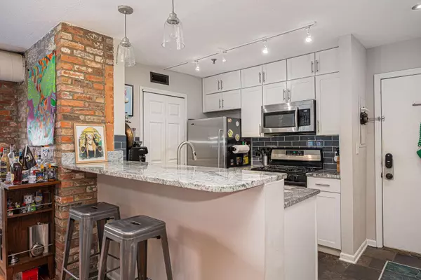 51 W Blenkner Street #106, Columbus, OH 43215