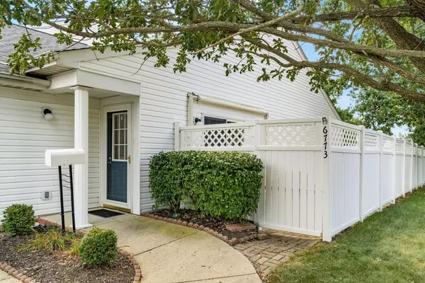 Canal Winchester, OH 43110,6773 Axtel Drive #17E