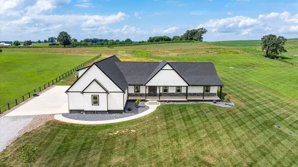 Thornville, OH 43076,9521 Township Road 37