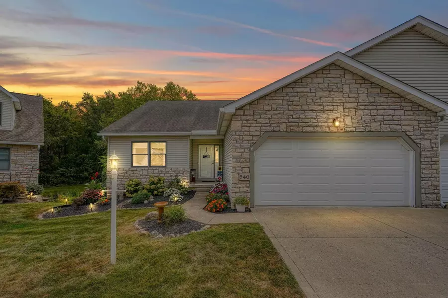 940 Hopewell Heights Drive, Heath, OH 43056