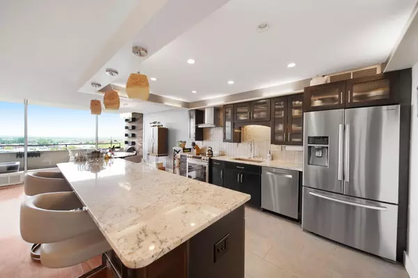 Columbus, OH 43212,1000 Urlin Avenue #917