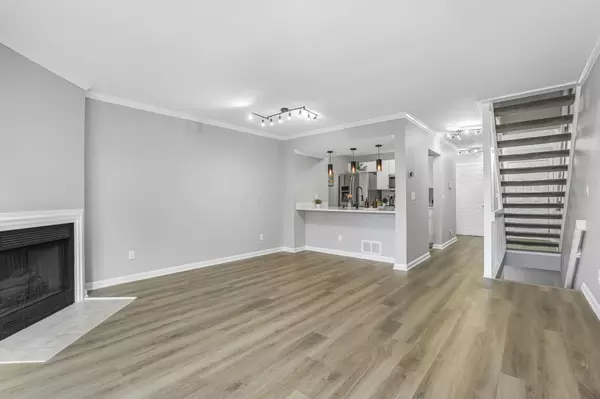 Hilliard, OH 43026,5555 Valencia Park Boulevard #6B