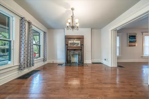 Columbus, OH 43201,1222 Harrison Avenue