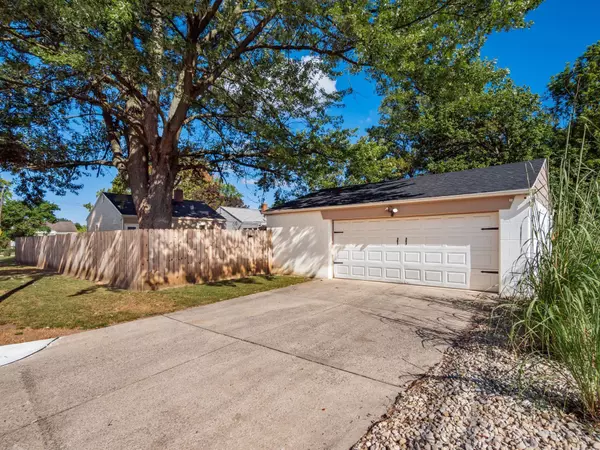 Columbus, OH 43211,2712 Homecroft Drive