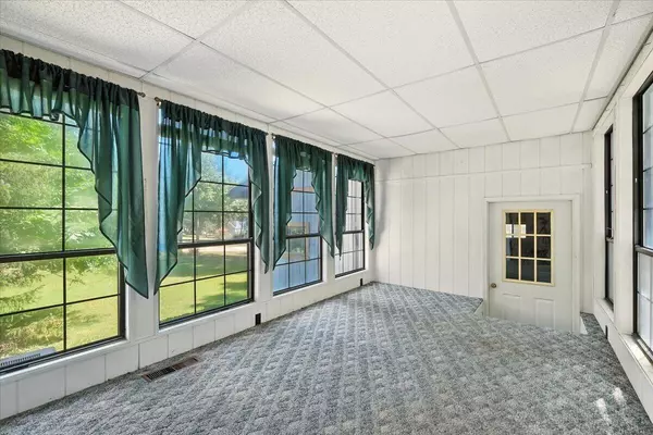 Howard, OH 43028,828 Terrace View Drive