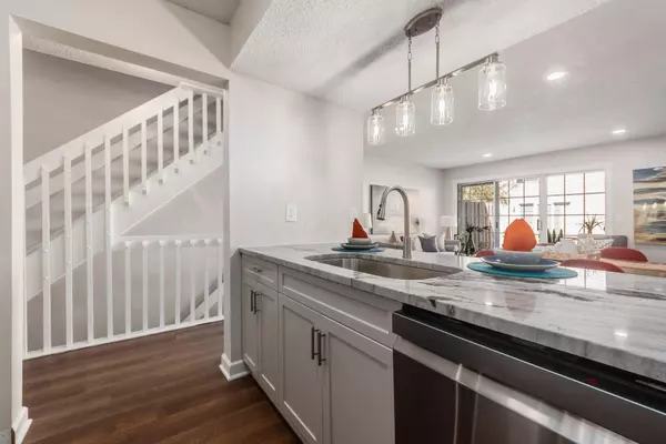 Columbus, OH 43235,2548 Poppy Lane #20B