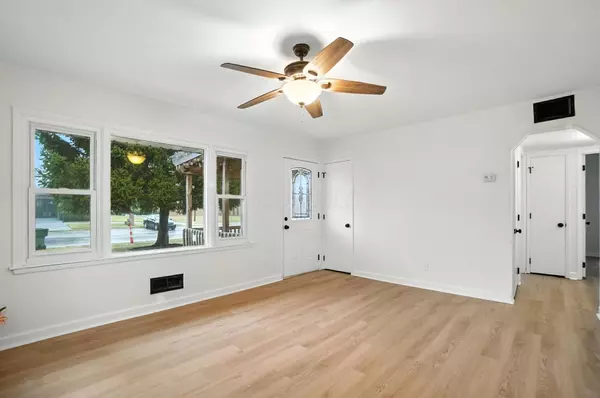 Columbus, OH 43207,1633 Wilson Avenue