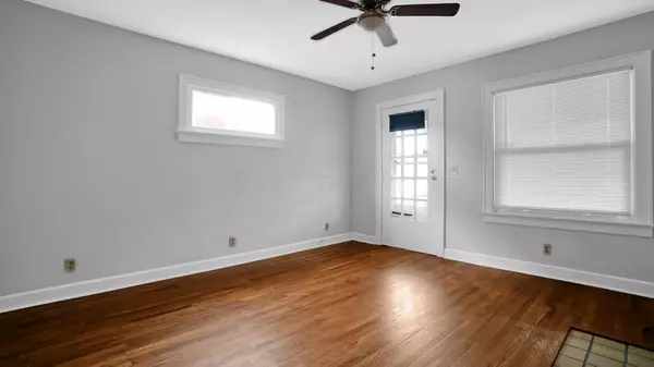 Columbus, OH 43204,6971 N Chase Avenue