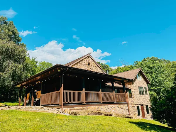 Laurelville, OH 43135,21531 Thompson Ridge Road