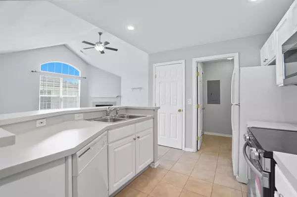 Dublin, OH 43016,5592 Viningbrook Drive