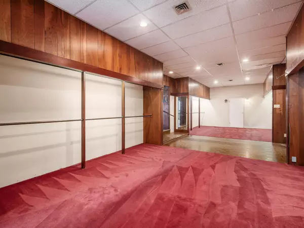 Mansfield, OH 44902,18 E 3rd Street