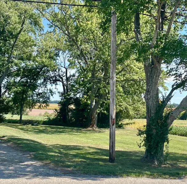 4 S School Street, Amanda, OH 43102