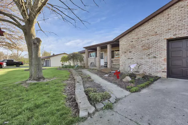 Orient, OH 43146,12232 Cleo Road