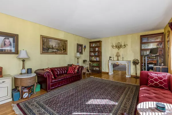 Canal Winchester, OH 43110,180 Woodsview Drive