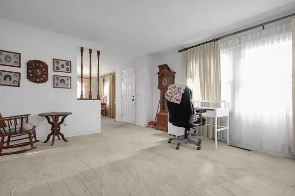 Columbus, OH 43228,399 Carilla Lane