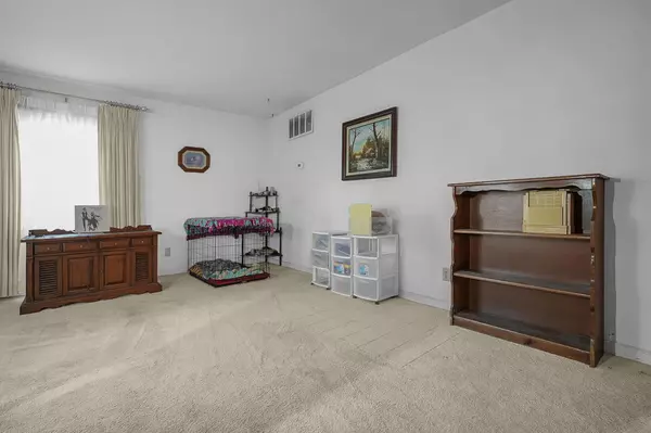 Columbus, OH 43228,399 Carilla Lane