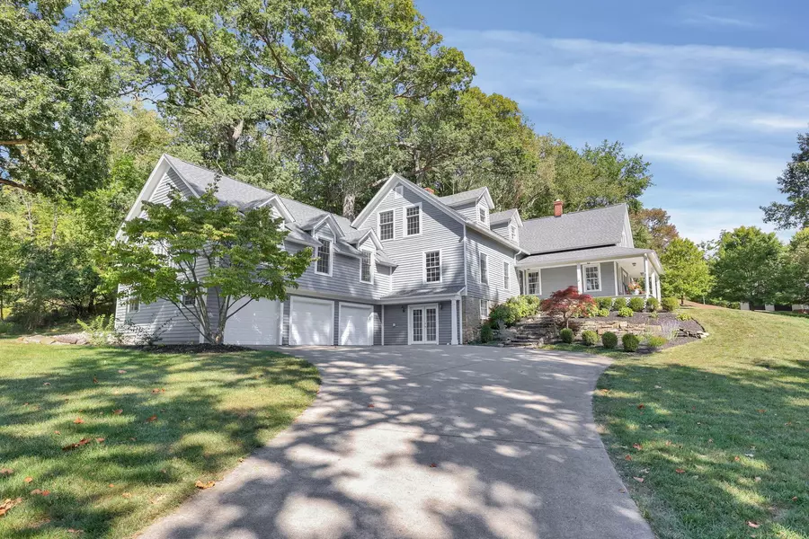 343 Glyn Tawel Drive, Granville, OH 43023