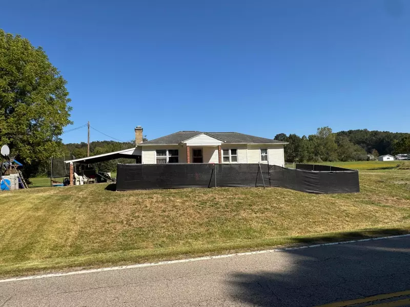 35752 State Route 56, New Plymouth, OH 45654