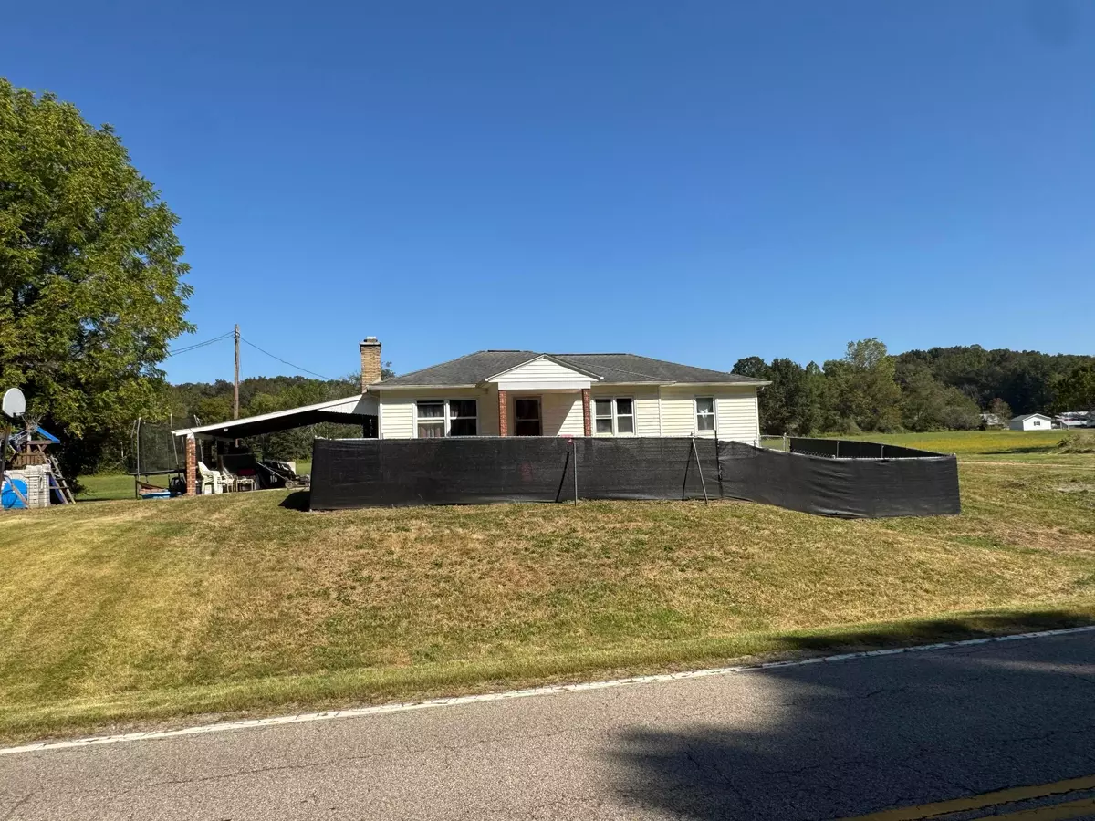 New Plymouth, OH 45654,35752 State Route 56