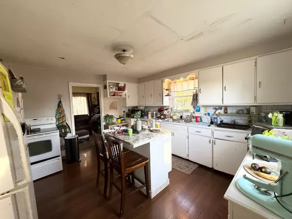 Etna, OH 43018,1084 Pike Street