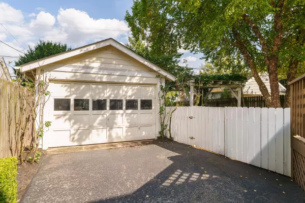 Columbus, OH 43209,698 S Remington Road