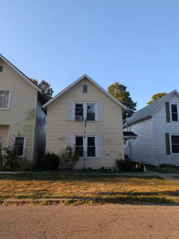 Utica, OH 43080,44 Maple Avenue