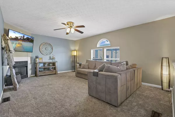 Pickerington, OH 43147,392 Evergreen Circle