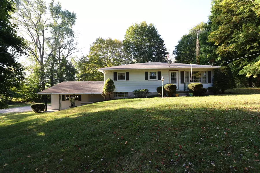 4451 Beam Road, Crestline, OH 44827