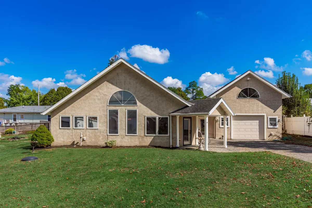 Lithopolis, OH 43136,73 E North Street