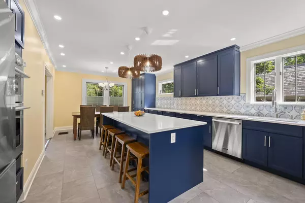 Columbus, OH 43212,2009 N Devon Road