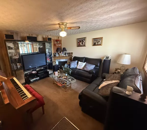 Columbus, OH 43232,3488 Oakcrest Road